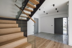 Bennet_Puit_klaas-piirdega_trepid-2